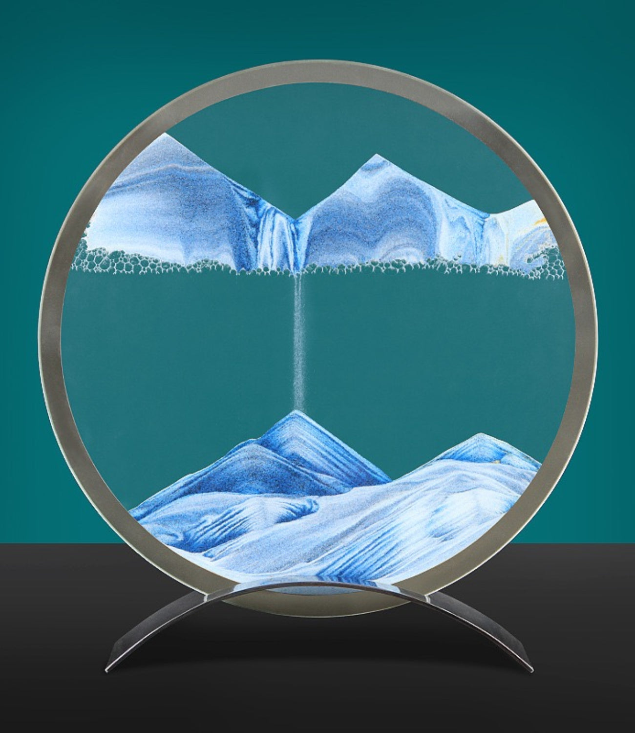 Mesmerizing 3D Quicksand Paintings: Art in Motion π¨